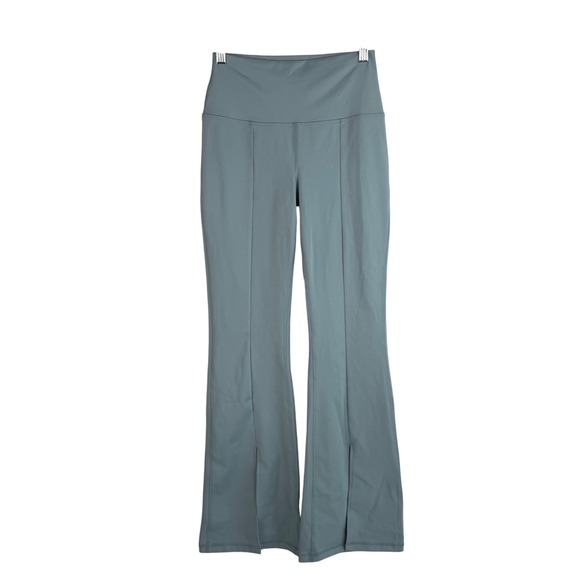 Yogalicious LUX Pants - Yogalicious LUX Girlfriend 7/8 Flared Leggings Tourmaline Blue Womens Medium NEW